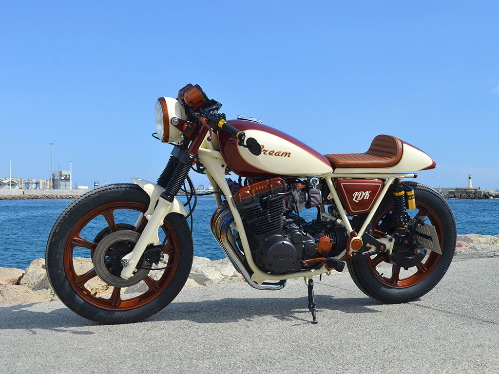 Yamaha XS "Cream"