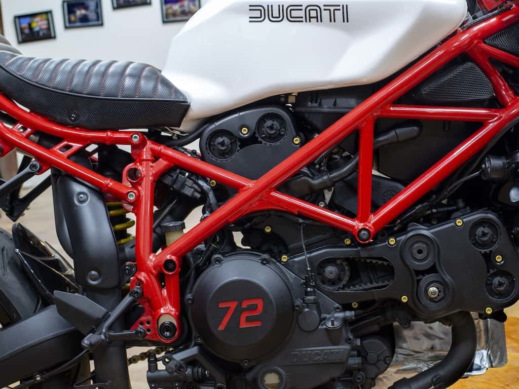 Ducati 999 "Neoracer" by Lord Drake Kustoms