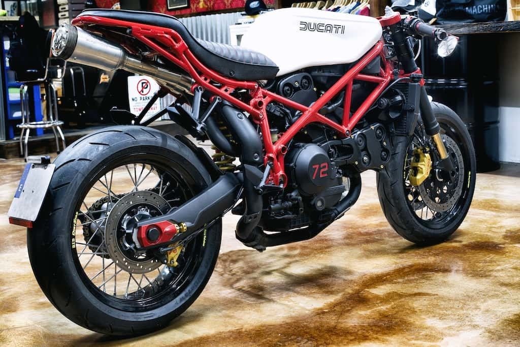 Ducati 999 "Neoracer" by Lord Drake Kustoms