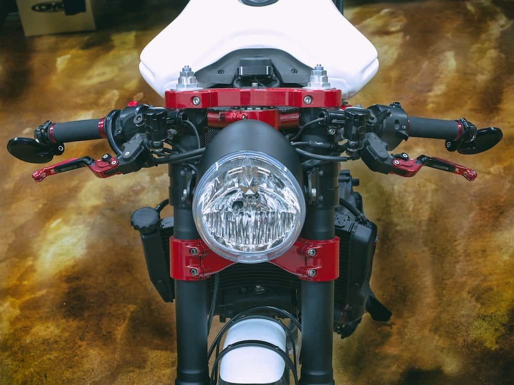 Ducati 999 "Neoracer" by Lord Drake Kustoms