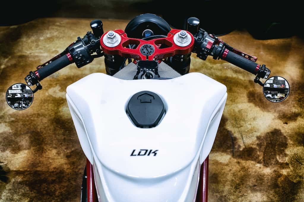 Ducati 999 "Neoracer" by Lord Drake Kustoms