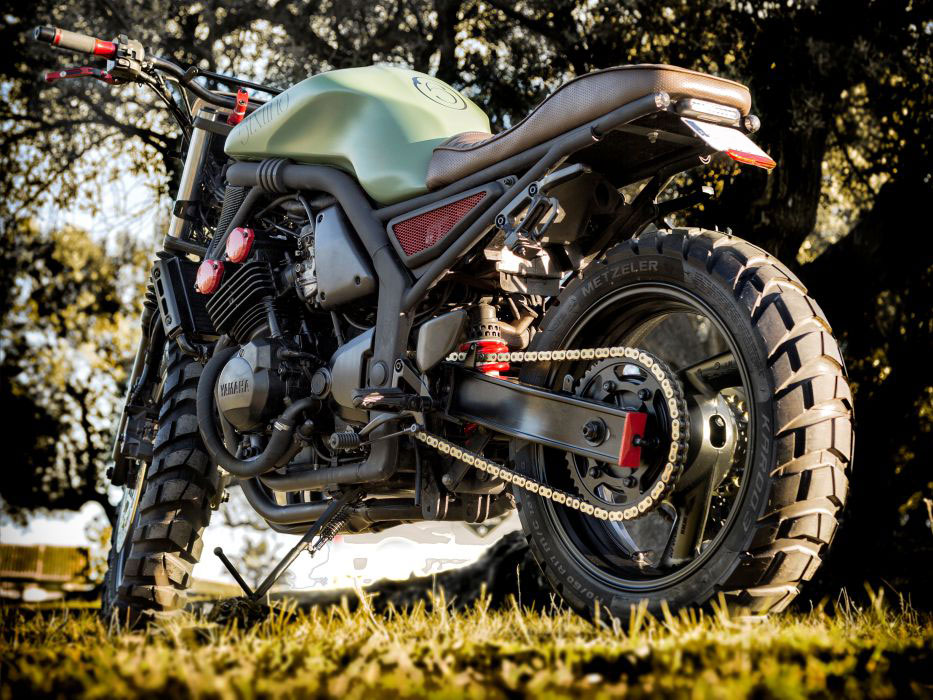Yamaha Fazer Sixtino by Lord Drake Kustoms